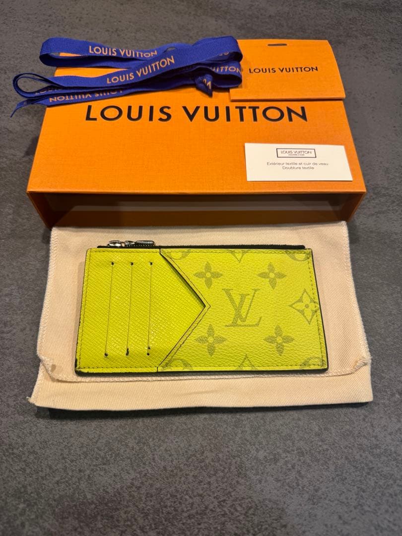 希少！ルイヴィトンカードフォルダーミニウォレットネオンカラー