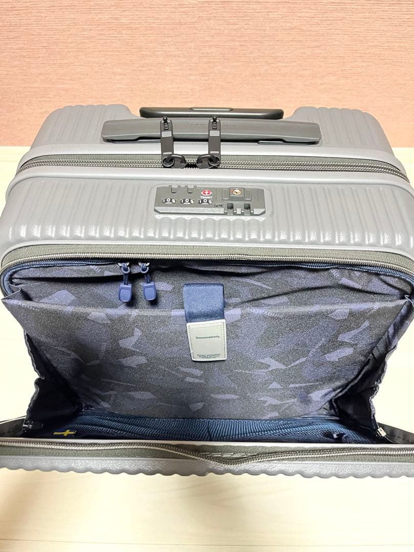 イノベーター INV20 フロントオープン 機内持込可33L STEELGRAY