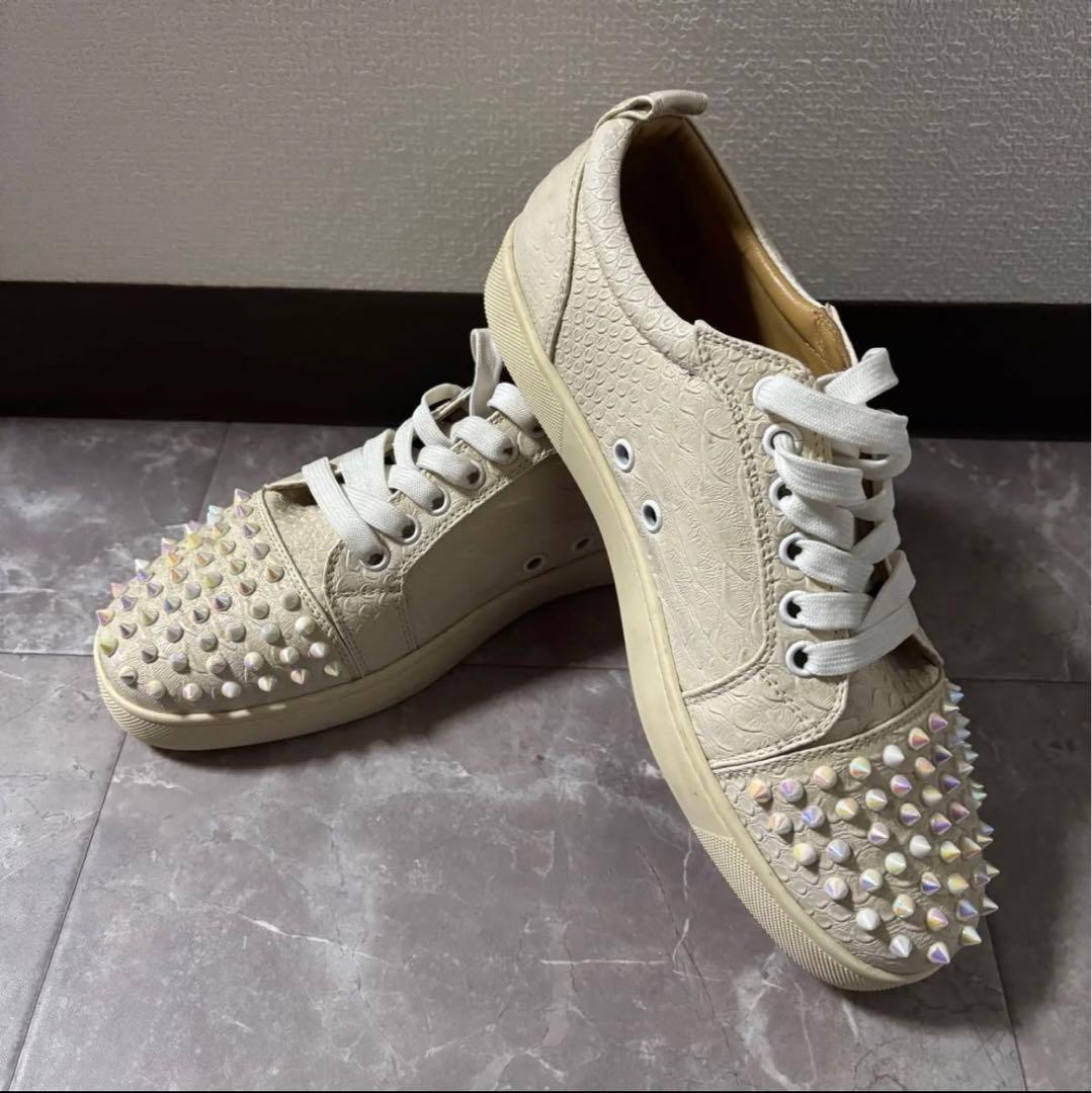 hisakae クリスチャンルブタンスニーカー