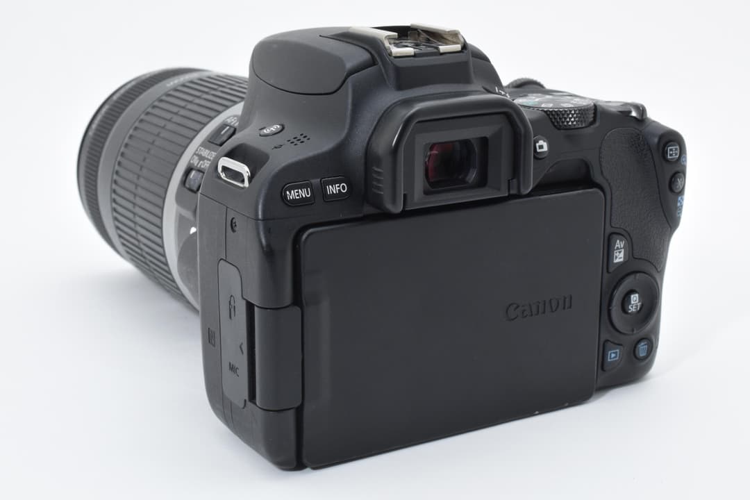 Canon EOS Kiss X9 Wi-Fi搭載 レンズセット #9875