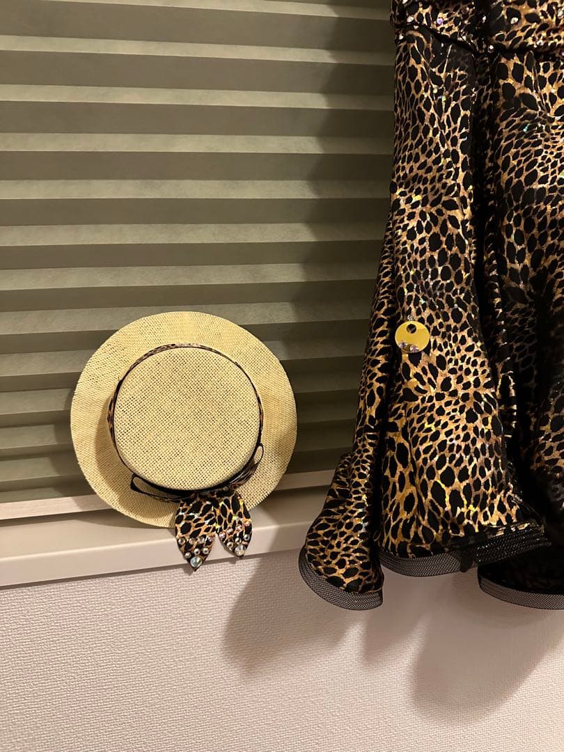 ヒョウ柄ダンスドレスと帽子セット