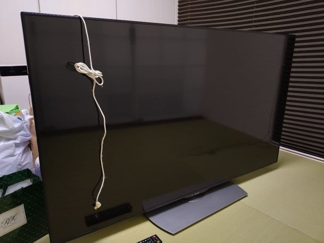 液晶テレビ 60インチ　シャープ　アクオス　リモコン付き　SHARP
