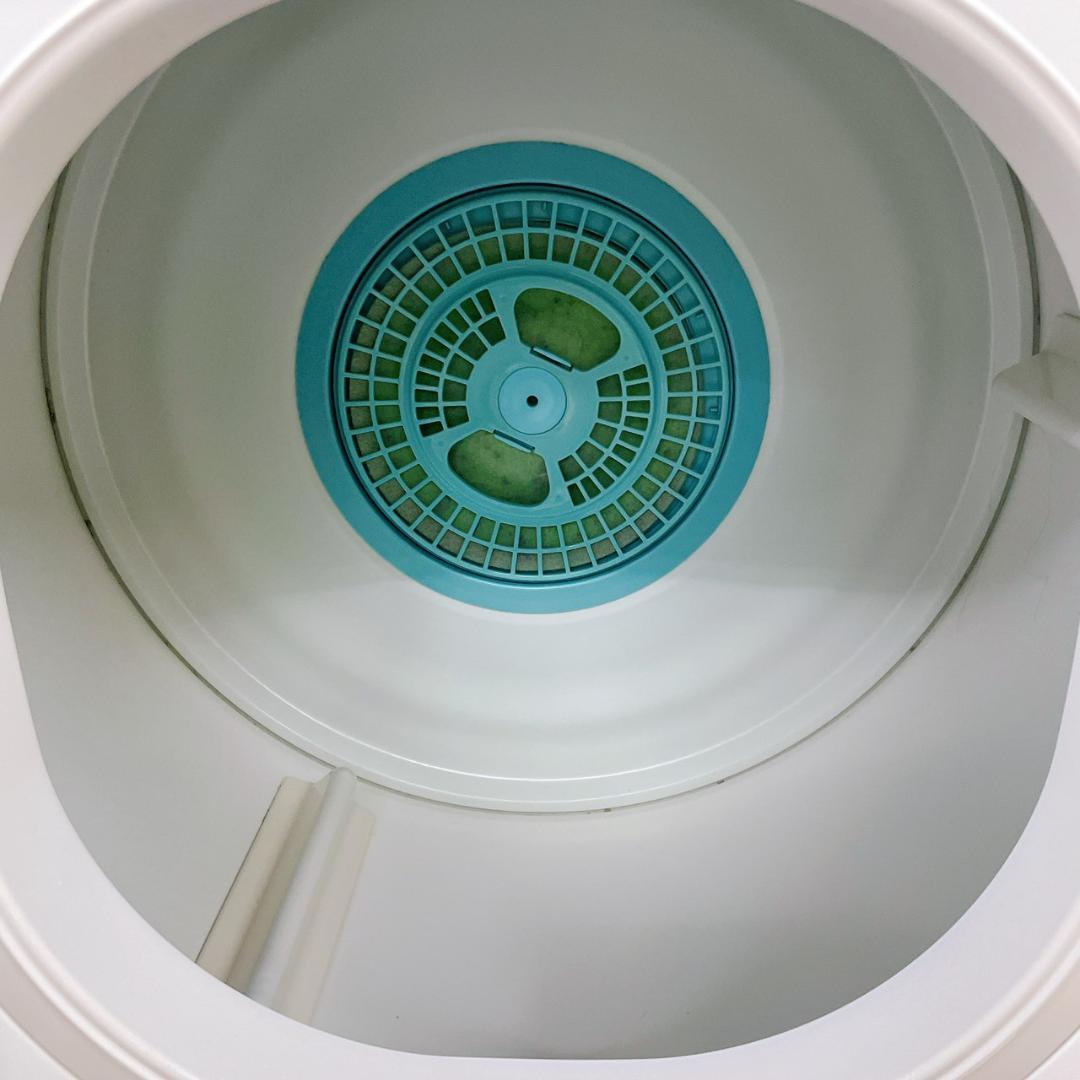 2023年製 TOSHIBA 電気式衣類乾燥機 ED-608 ホワイト