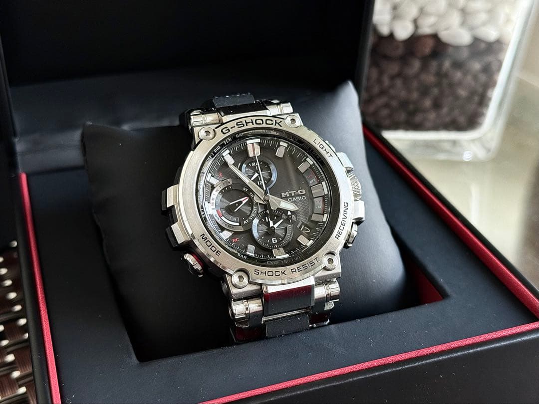 【超美品】G-SHOCK MTG-B1000