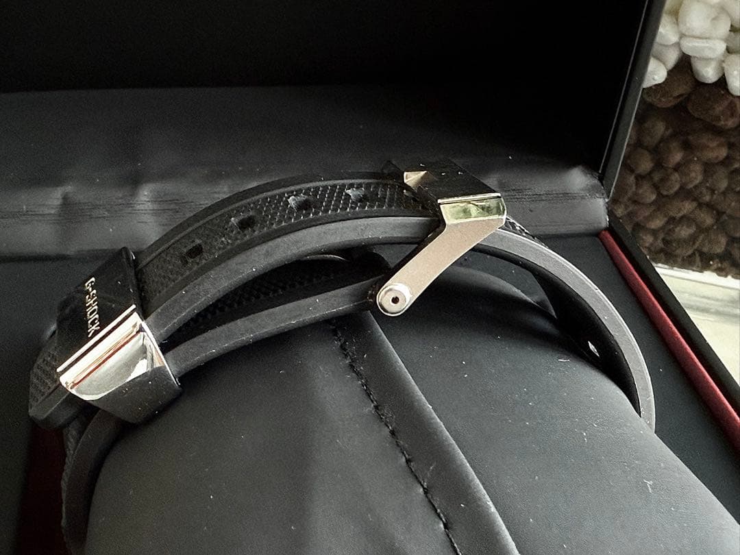 【超美品】G-SHOCK MTG-B1000