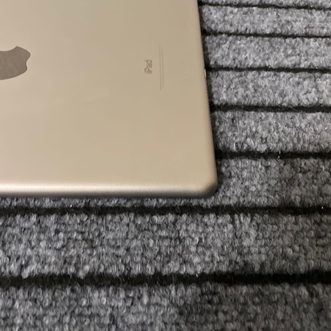 11 iPad 5世代 32GB Wi-Fi スペースグレイ