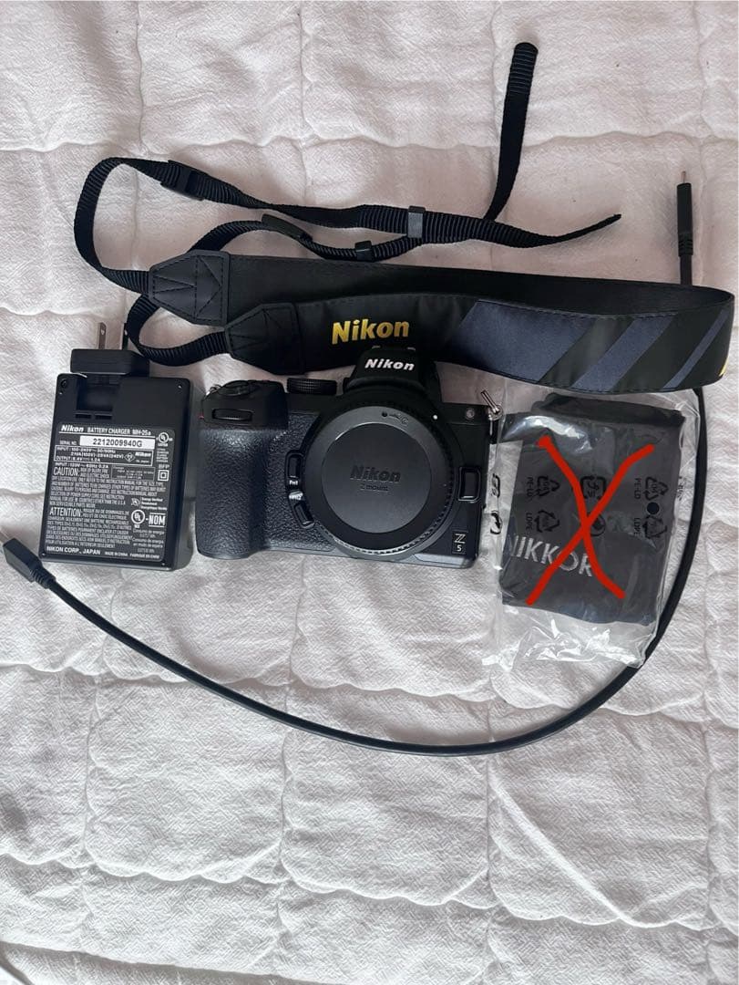Nikon z5ボディ箱なし