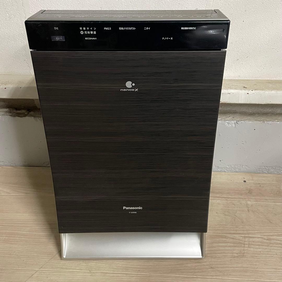 ⚫︎ 送料込み Panasonic F-VXR90 加湿空気清浄機 18年製