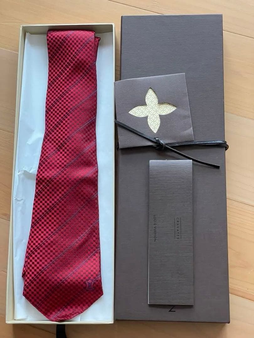 【1月限定価格】Louis Vuitton ネクタイ　ダミエ　赤