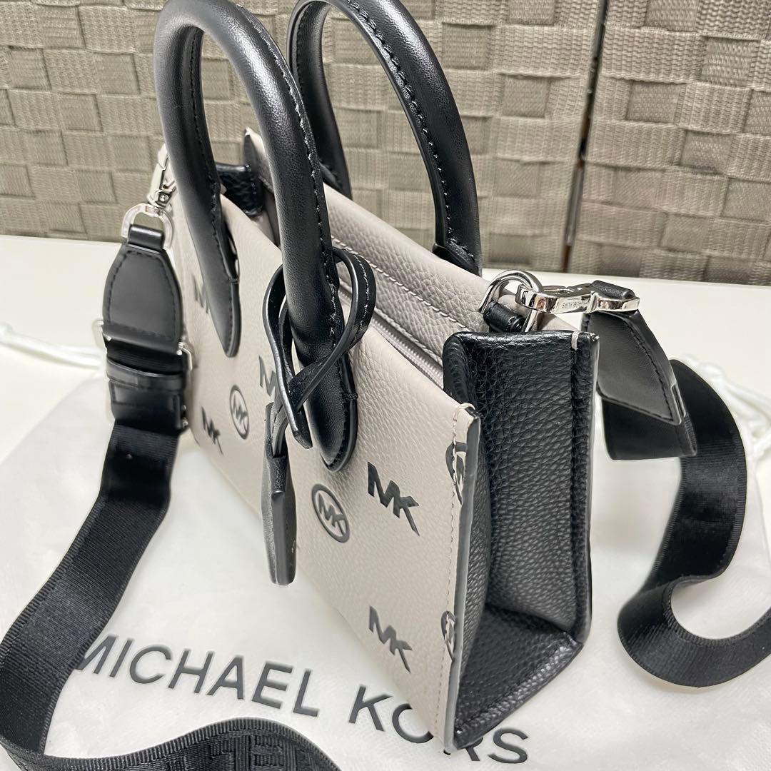 ‪*‬様 美品　MICHAEL KORS MKロゴ ハンドバッグ