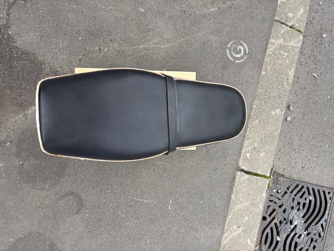 エストレヤ　純正シート