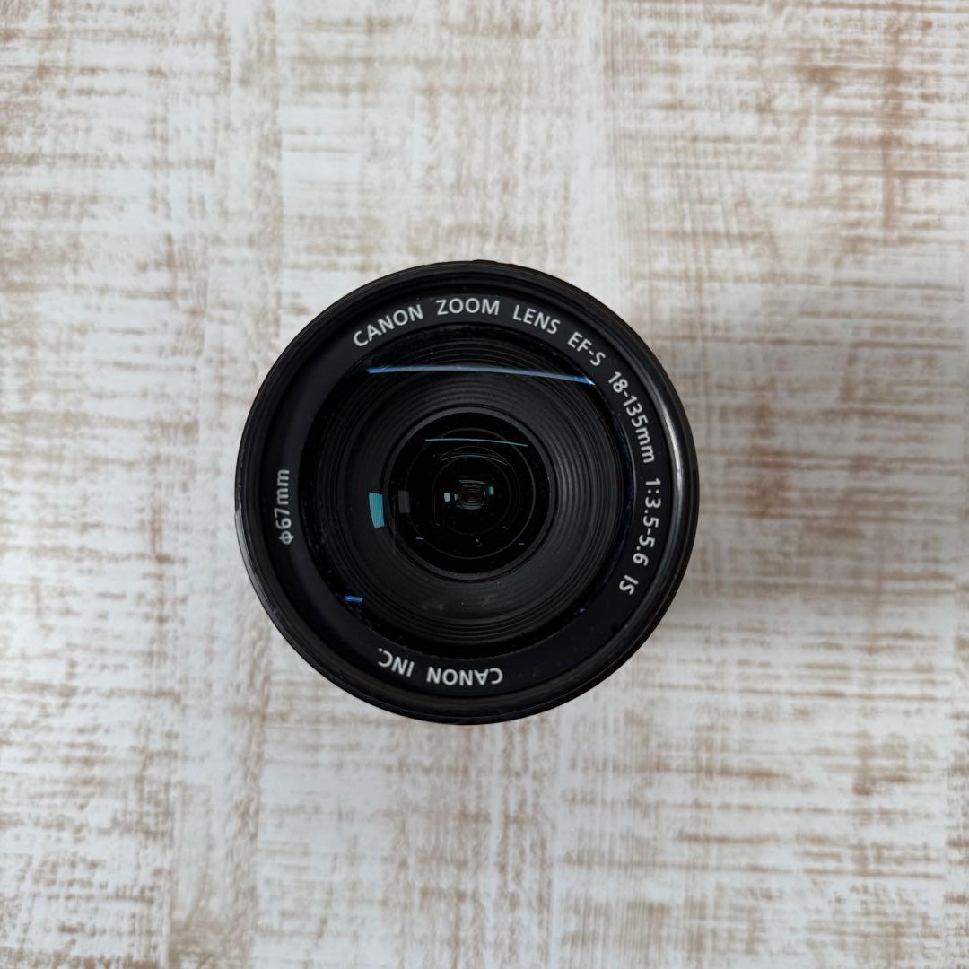 Canon キャノン　EF-S 18-135mm IS