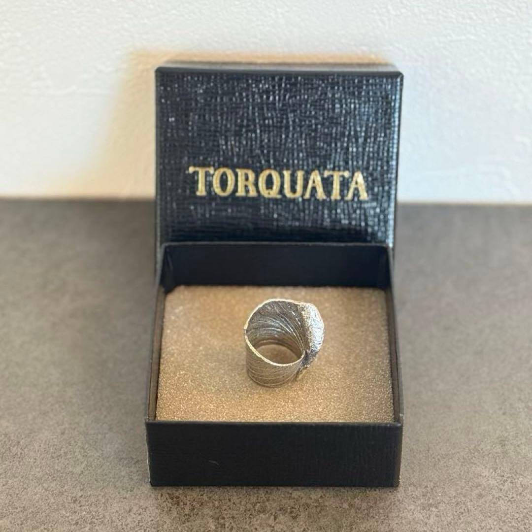 gondoa TORQUATA 蛾の羽根リング