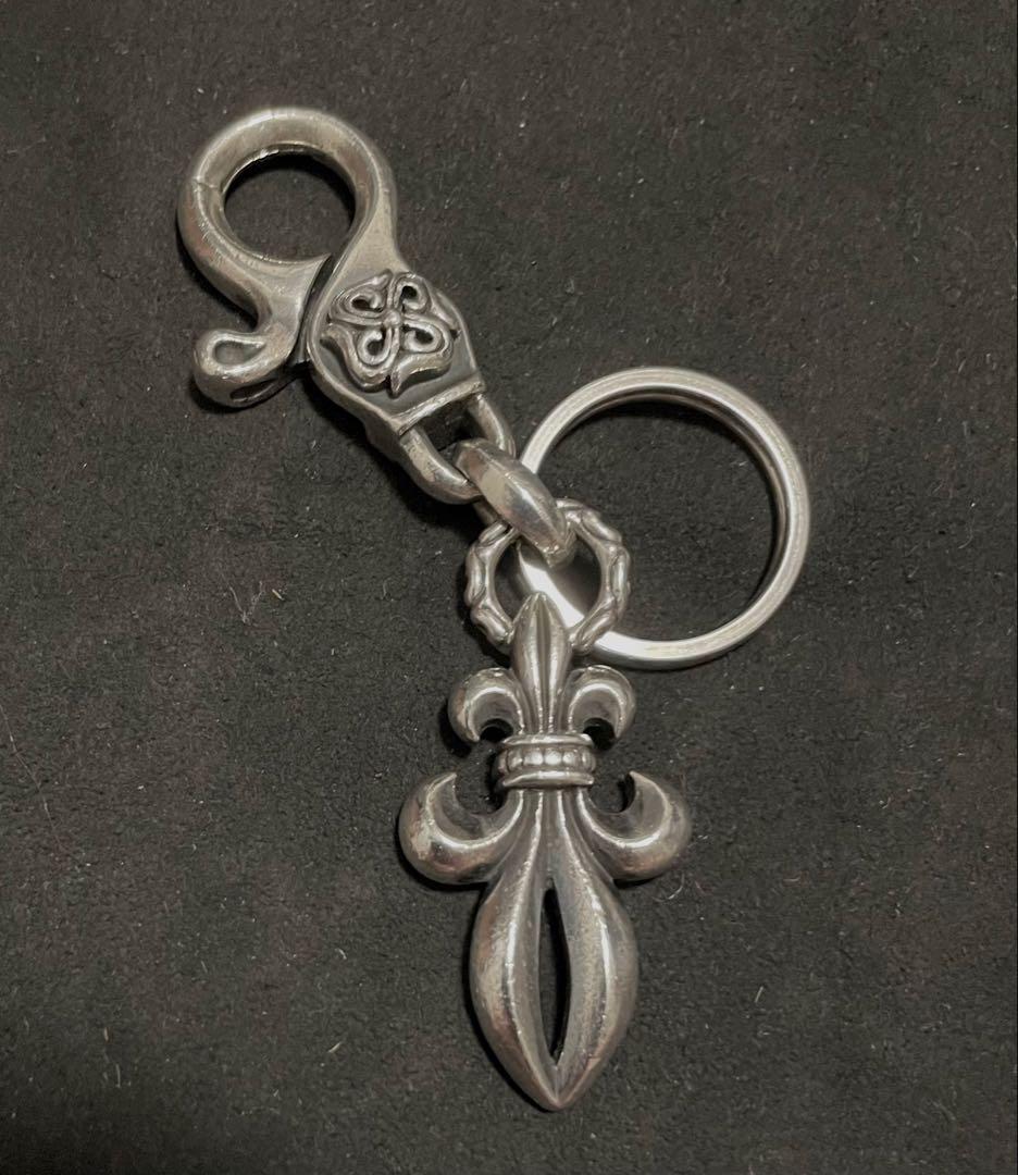 シンズ スカルプチャー　リリー キーチェーン