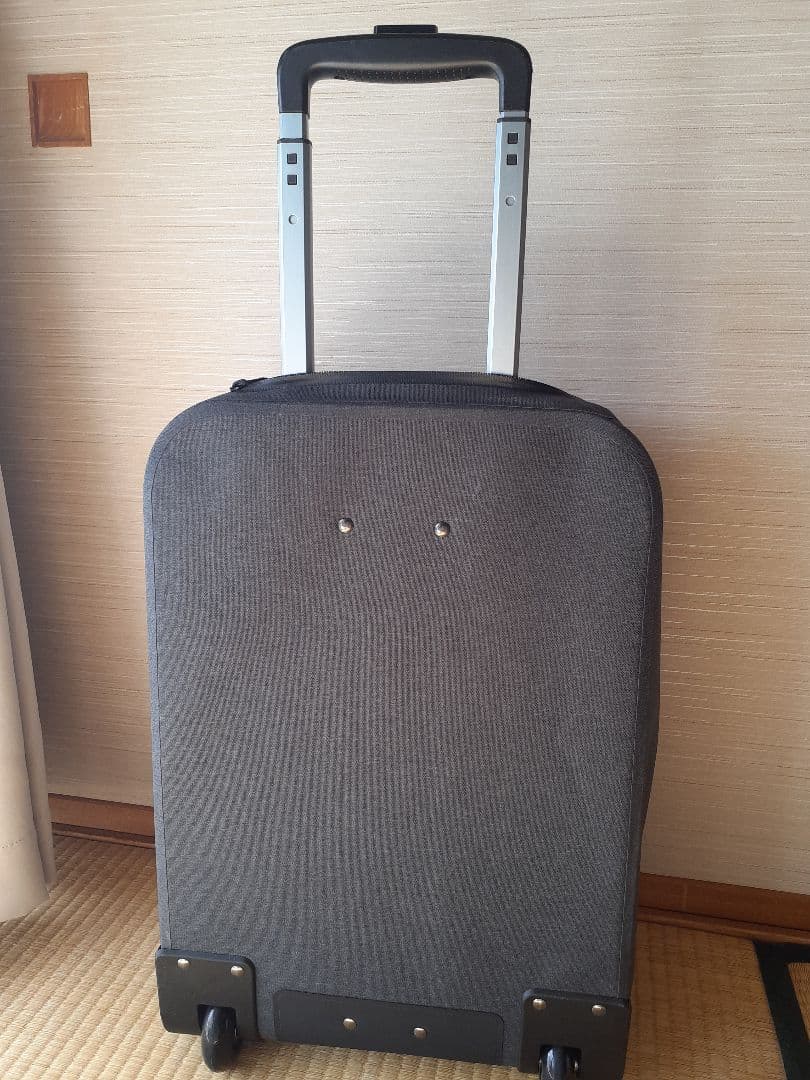 交渉中　無印良品　耐水生地を使った　ウェルダーソフトキャリーケース（３６Ｌ）