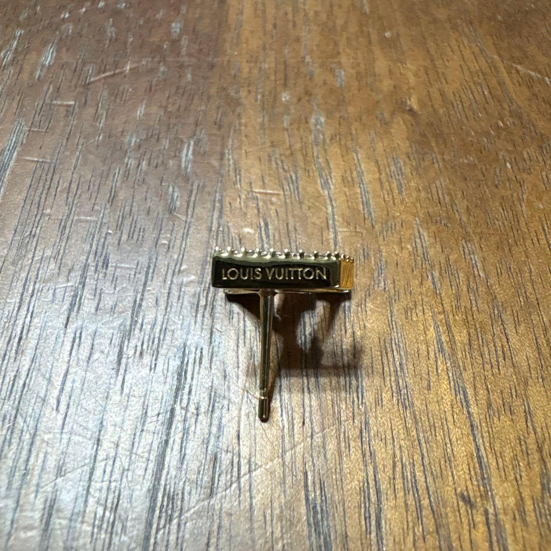 ヴィトン☆ピアス片耳（ゴールド）