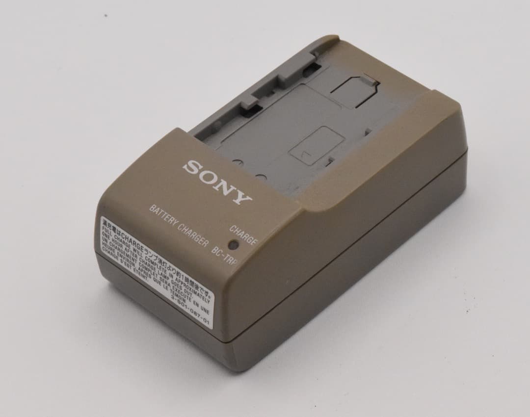 希少動作品 SONY デジタルビデオカメラ ハンディカム HDR-TG1