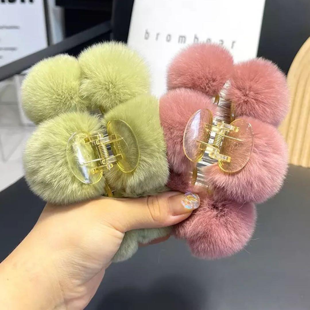 ユカリ　特大ぽんぽん.ヘアクリップ　さらふわファー　韓国　他合計14点