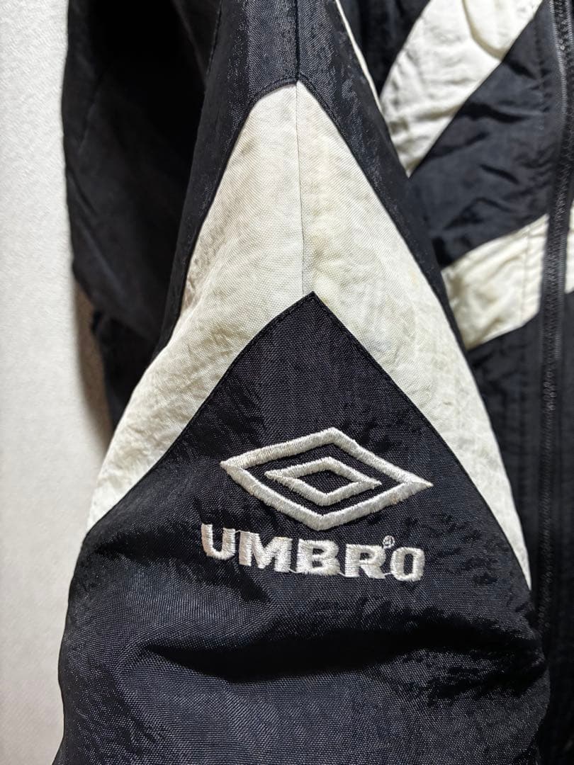 90s UMBRO ハイネック中綿ジャケット【最高デザイン】超レア