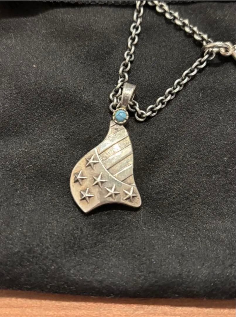 caleeネックレストップ