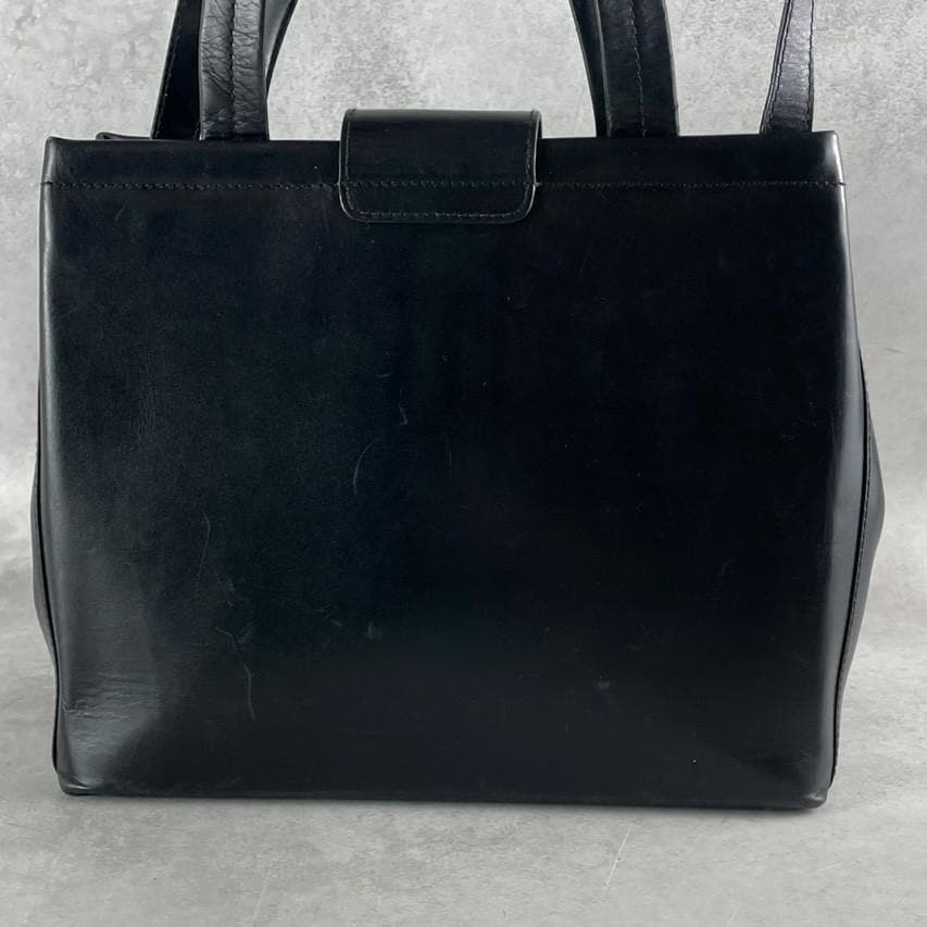 希少⭐︎フェラガモ バッグ 2way ショルダー ハンドバッグ ブラック レザー