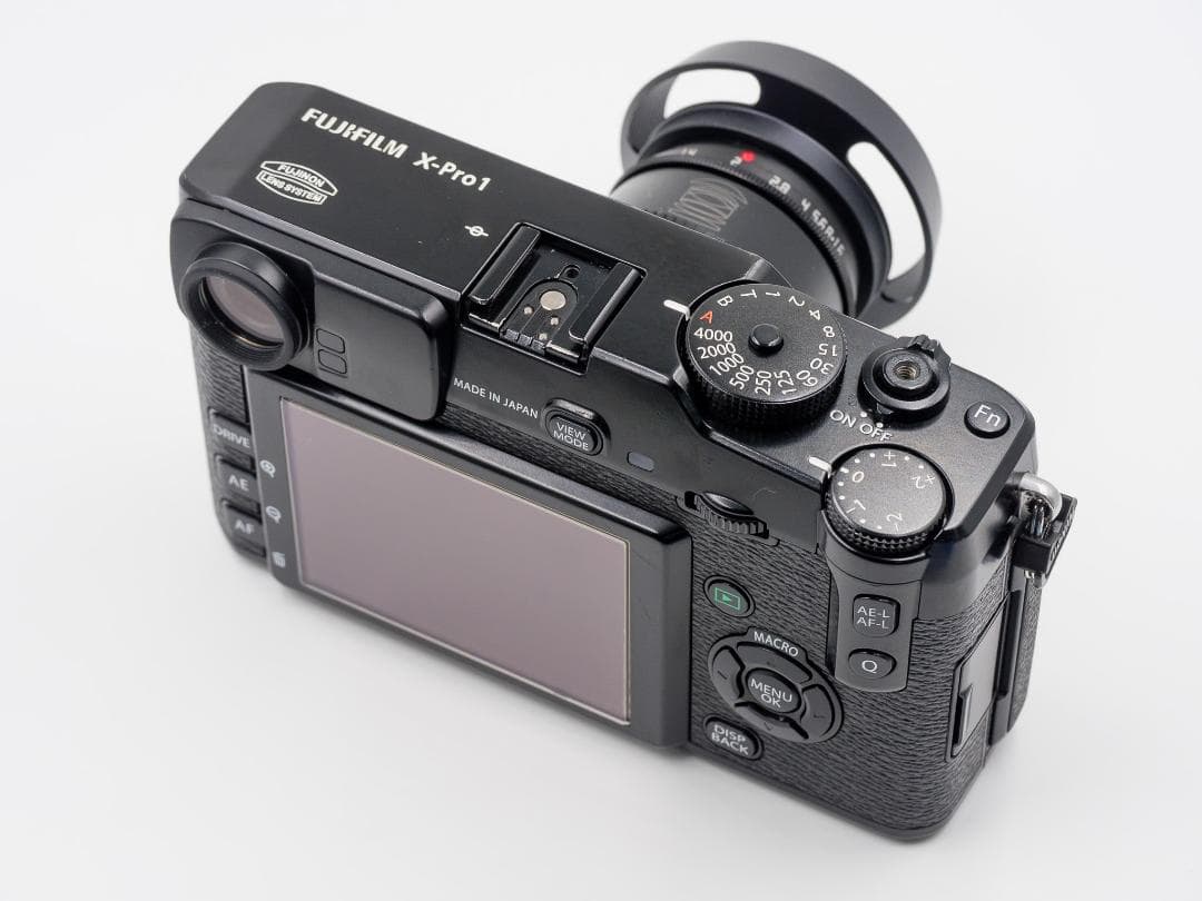 【美品】Fujifilm X-Pro1 ミラーレス一眼と35mm f1.4レンズ