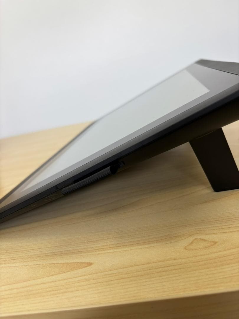 Wacom Cintiq16 DTK1660K1D ペンタブレット イラスト