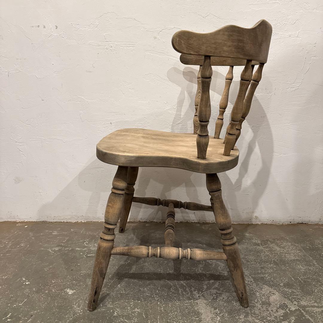 ヴィンテージ　ダイニングチェア　カフェチェア　剥離