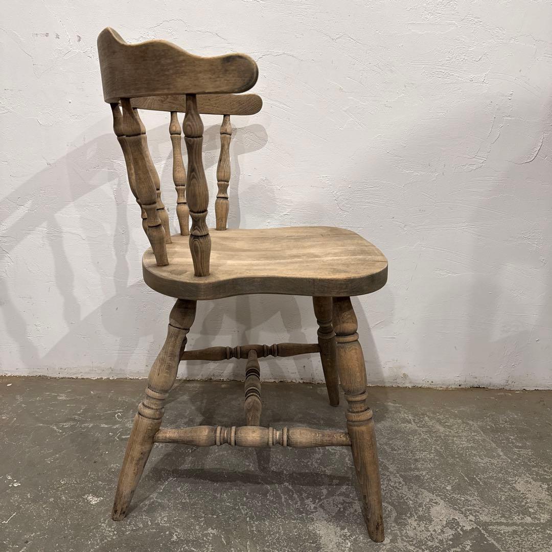 ヴィンテージ　ダイニングチェア　カフェチェア　剥離