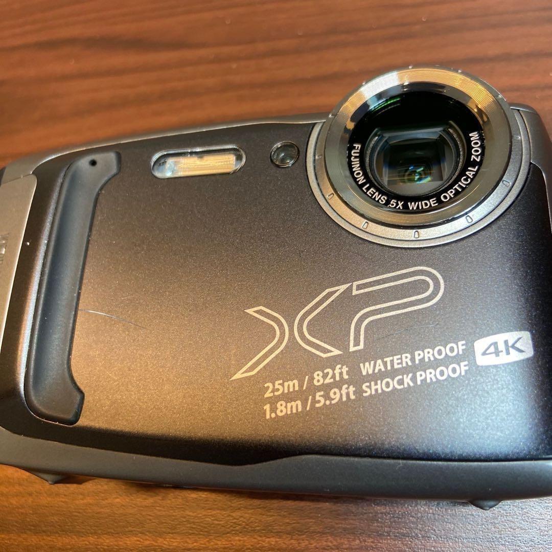 FUJI FILM FinePix XP140 デジカメ ほぼ新品 3363