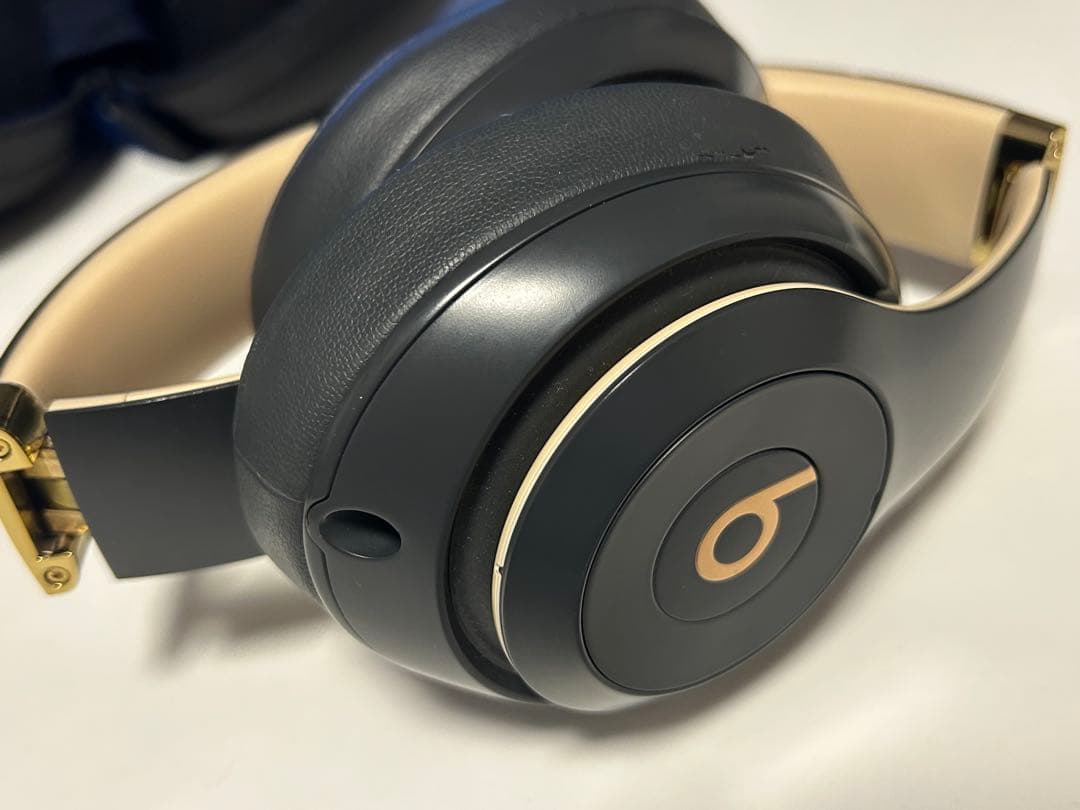 Beats Studio3 Wireless グレー ワイヤレスヘッドホン