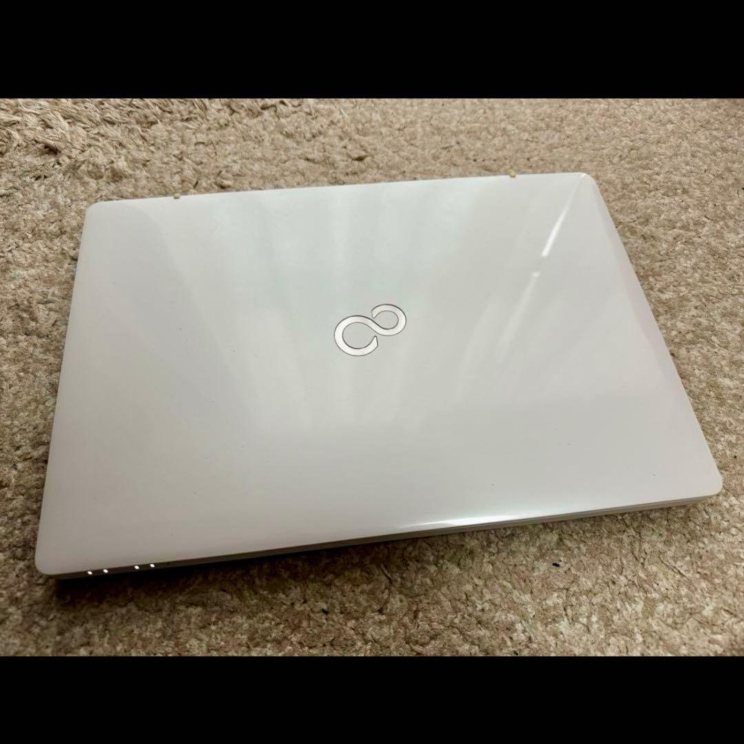 ノートパソコン PC 富士通 LIFEBOOK AH42/Y プレミアムホワイト