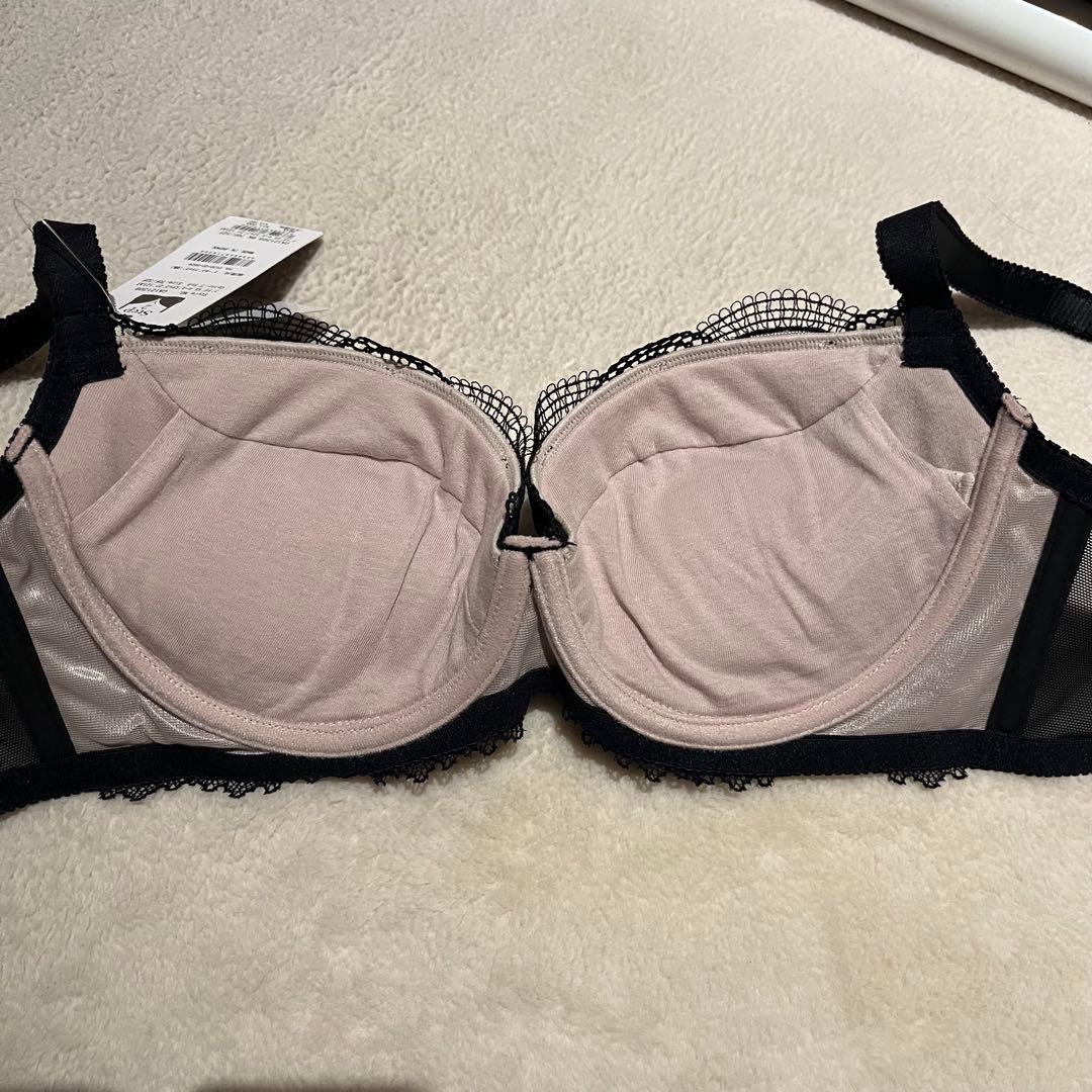 SALE【新品未使用】ブラデリスローズ21A1ブラック！ブラ＆ショーツ