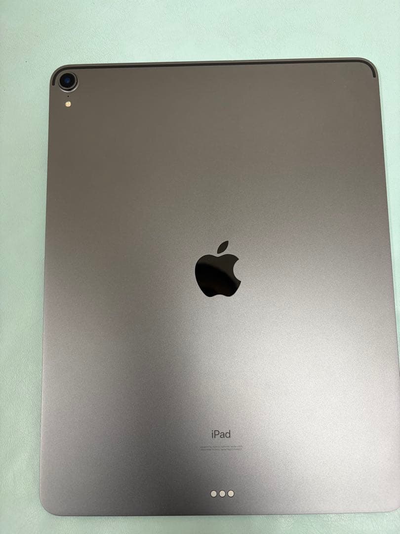 iPad Pro 12.9インチ 第3世代 512GB スペースグレー公式整備品