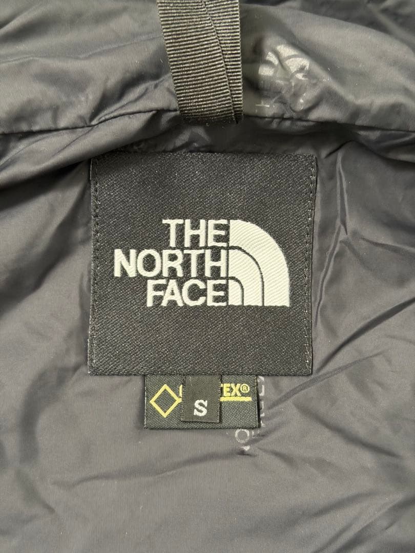 ノースフェイス　マウンテンパーカー　黒