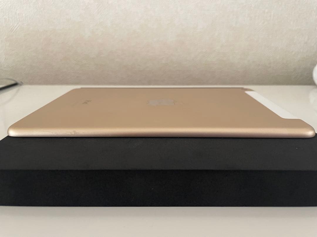 iPad本体 Apple iPad mini4 128GB WiFi + Cellular