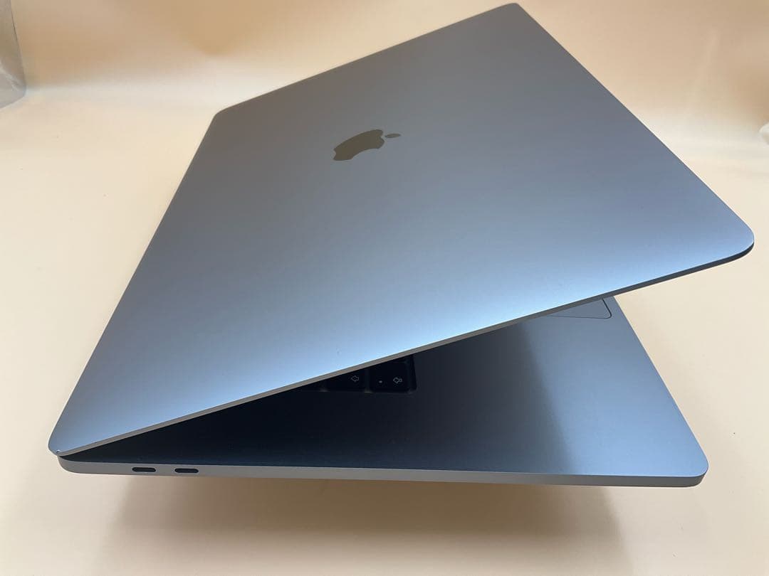 【美品】Macbook Pro 2019 16インチ i7 32GB 500GB