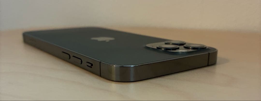 iPhone 12 Pro 256GB グラファイト ガラスフィルム ケース付き