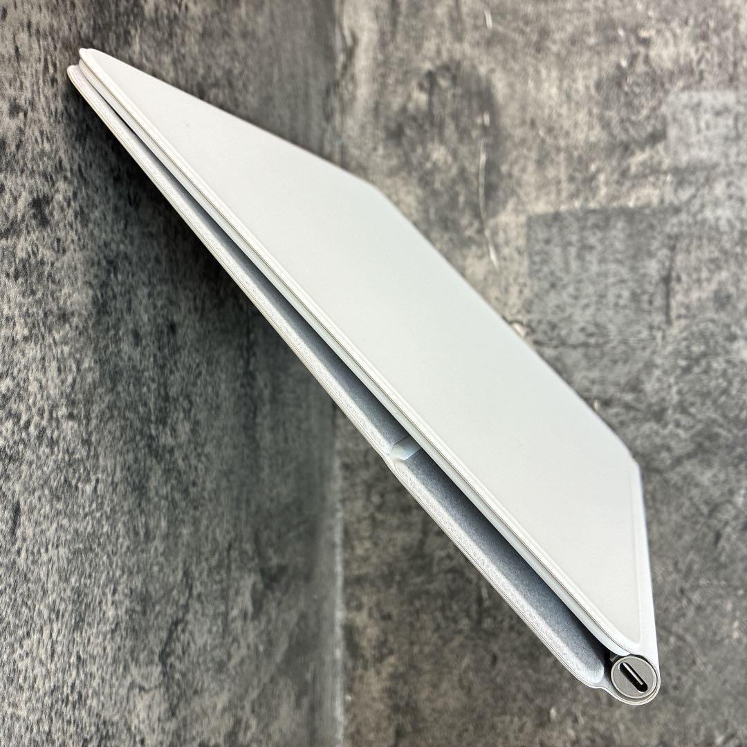 iPad マジックキーボード　アップル　MJQL3J/A A2480 美品