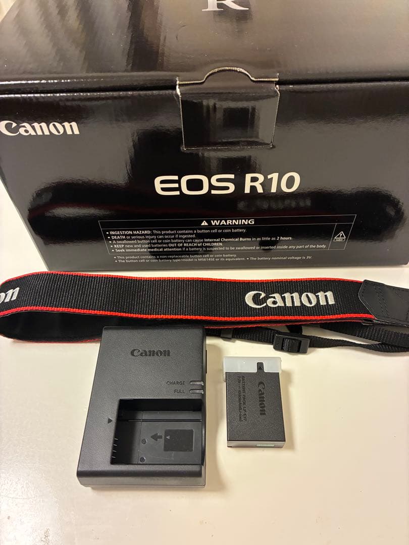Canon EOS R10 ミラーレスカメラ　ボディ