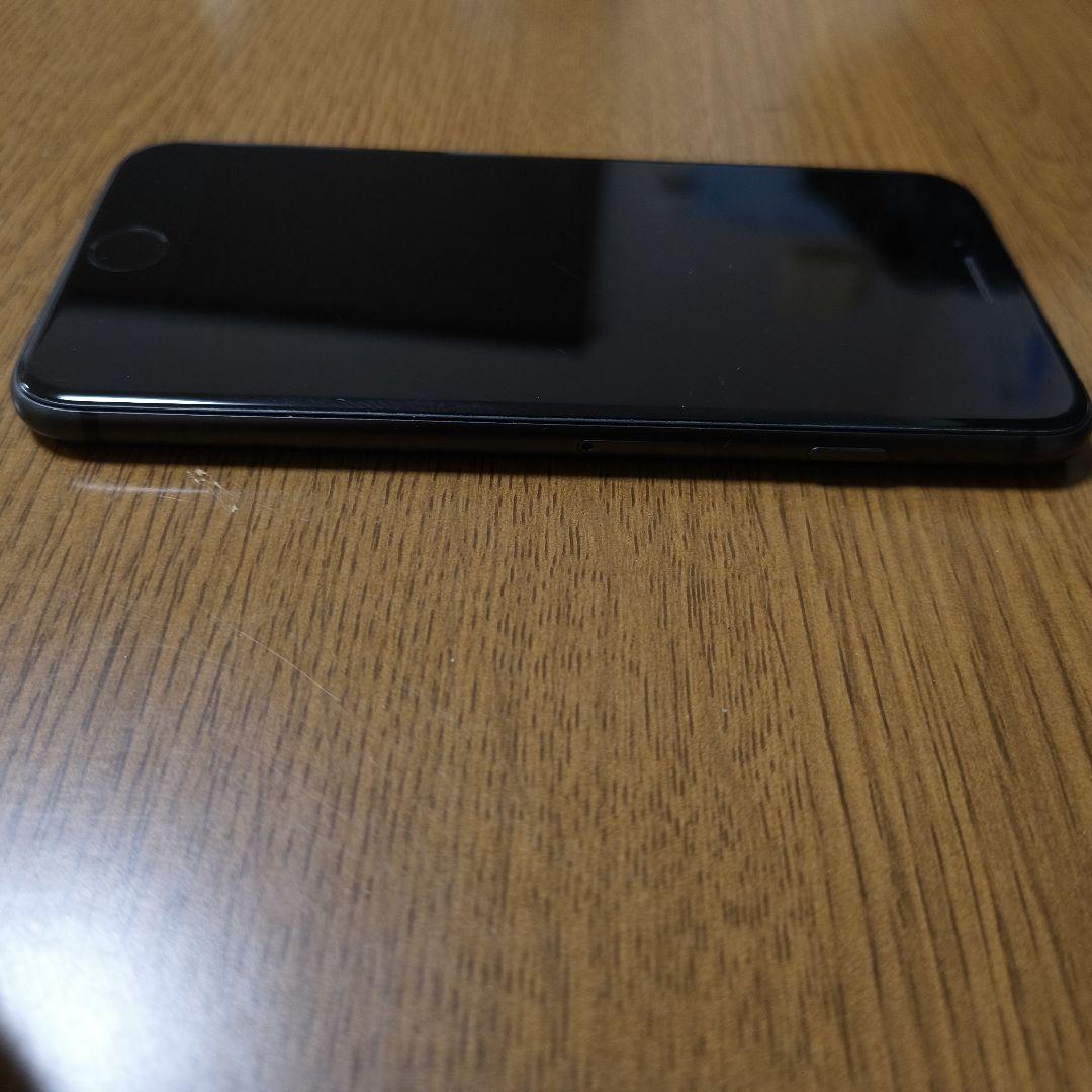 Apple iPhone 8 64GB スペースグレイSIMロック解除済み