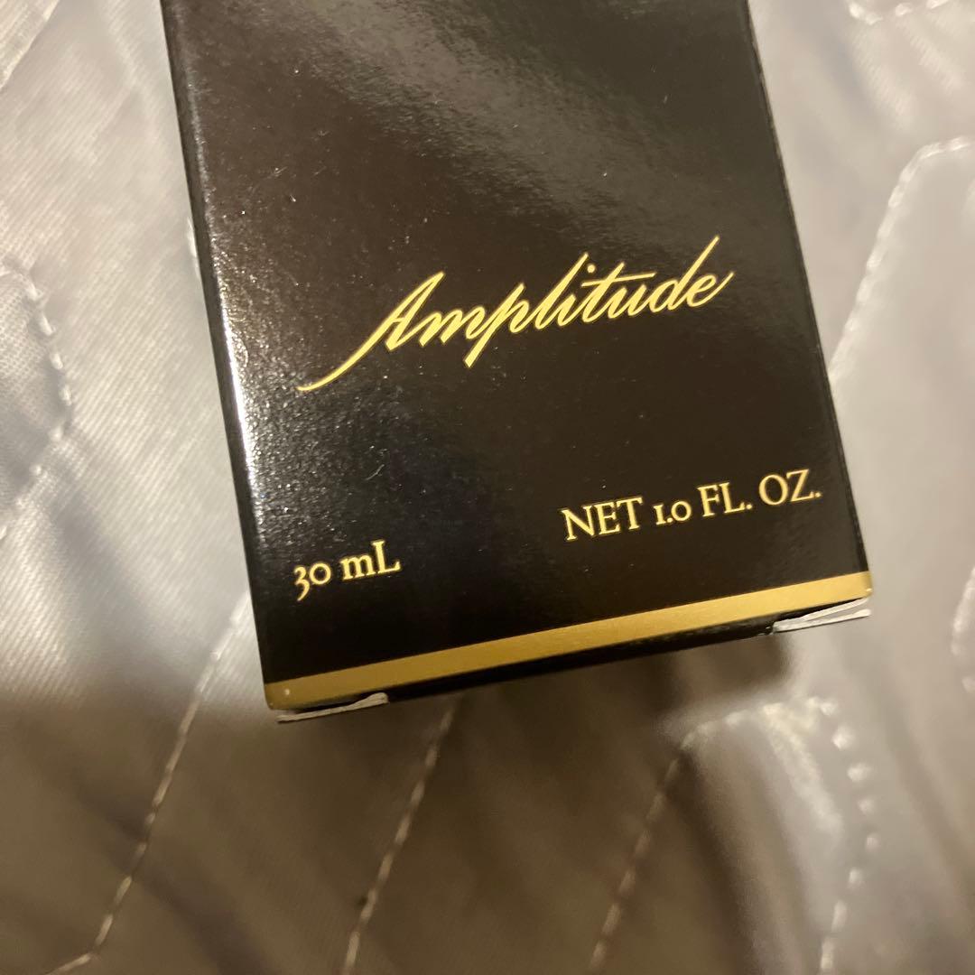 アンプリチュード　ロングラスティングリキッドファンデーション　30ml