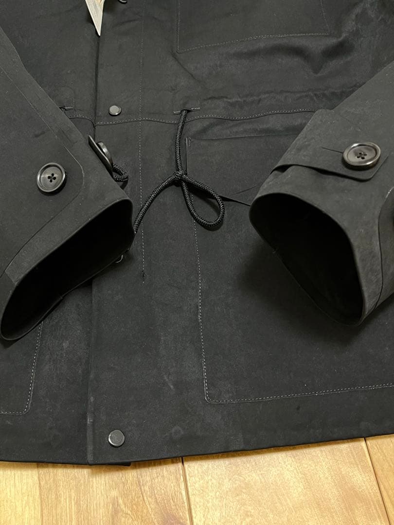 新品未使用187.000円　TenC CARGO PARKA