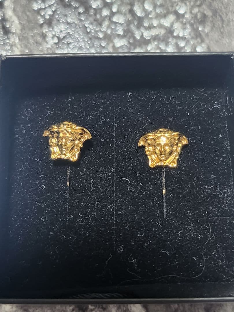 VERSACE メデューサ ピアス ゴールド(両耳用)