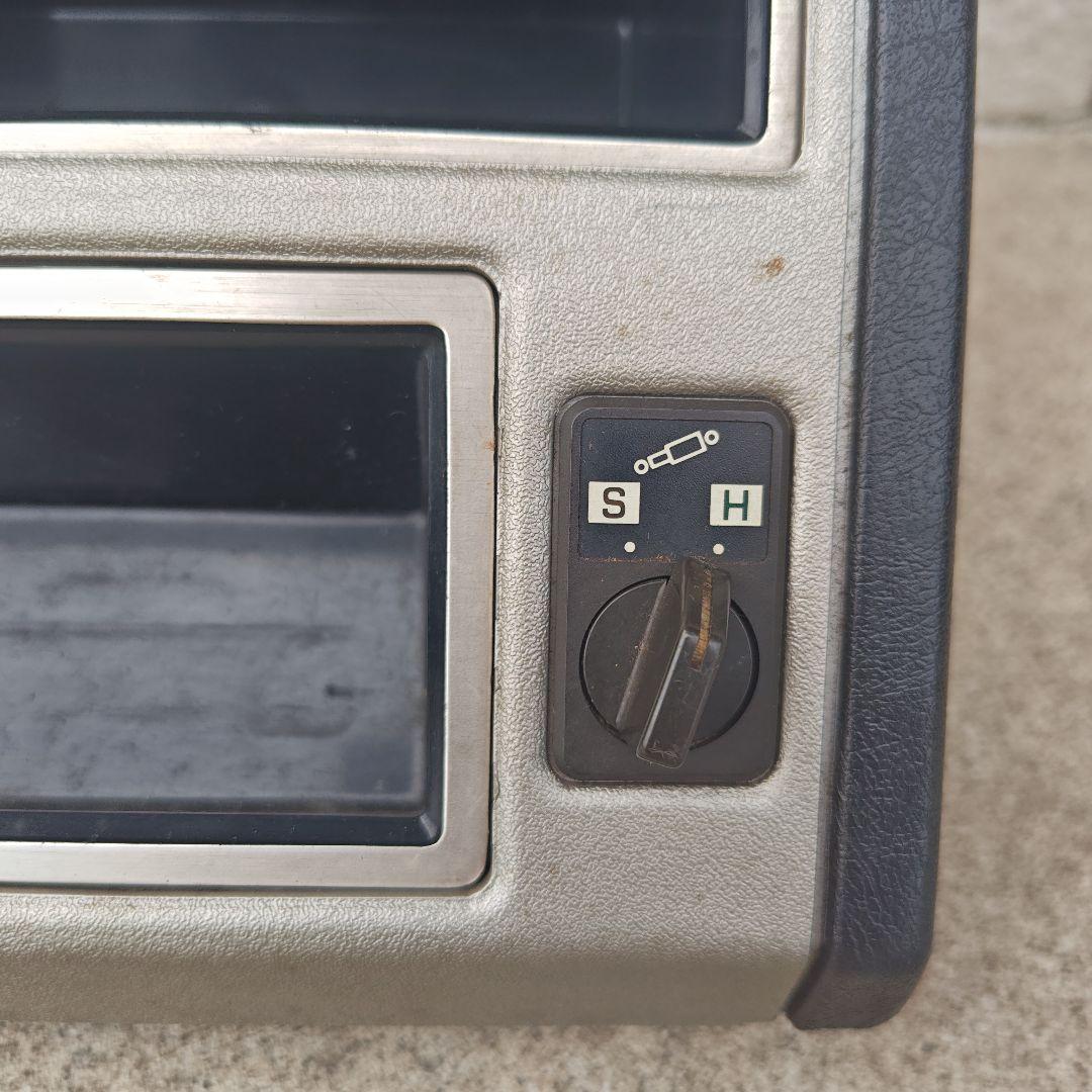 R30スカイライン コンソール