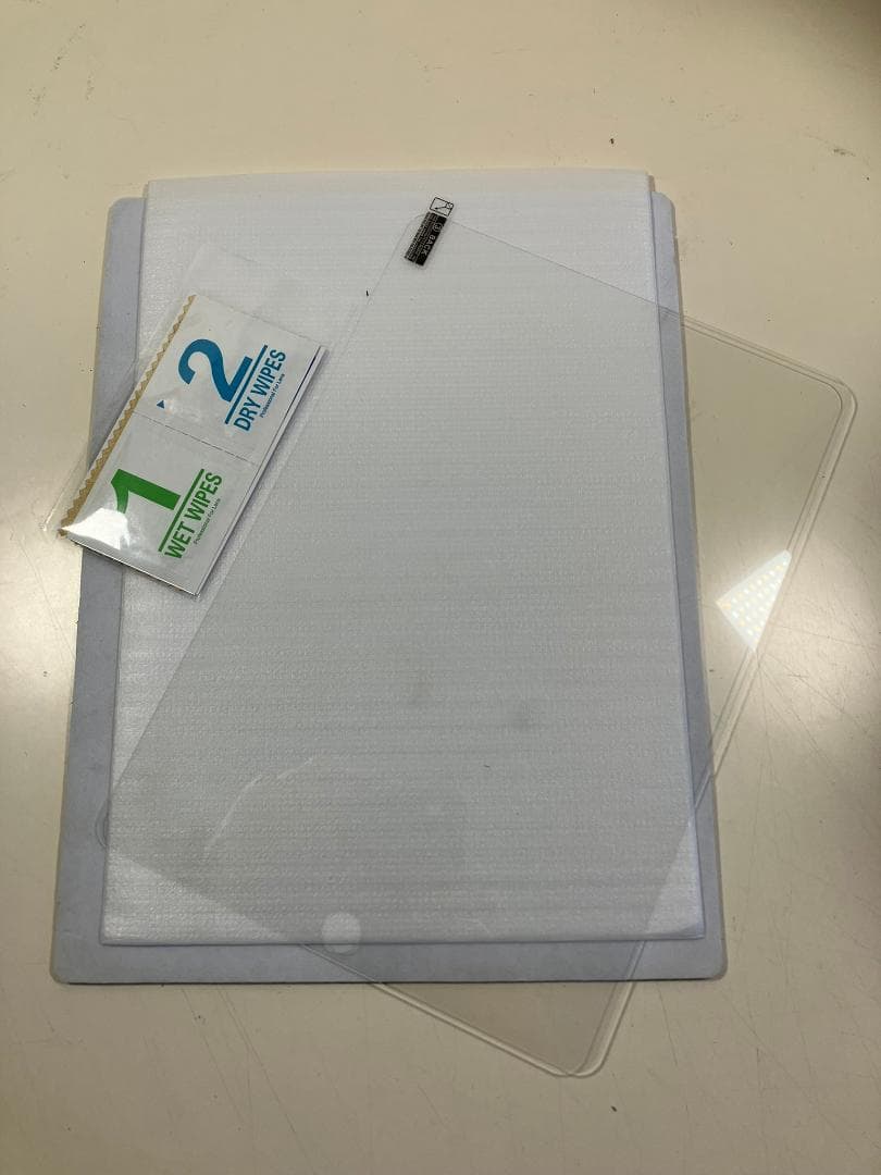 iPad 第9世代　256GB グレー　セルラー　中古品　カバーガラス付