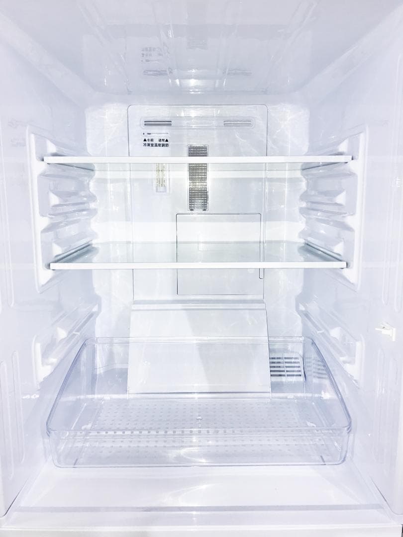 玄関前！送料無料★SHARP 137L 冷蔵庫【SJ-D14A-W】