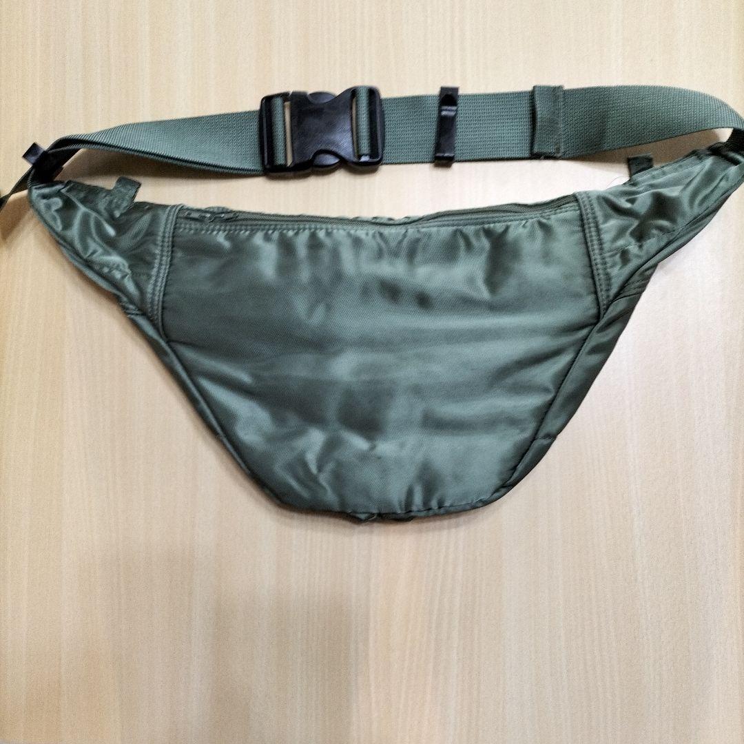 PORTERのTANKER オリーブグリーン ボディバッグ・ウエストポーチ