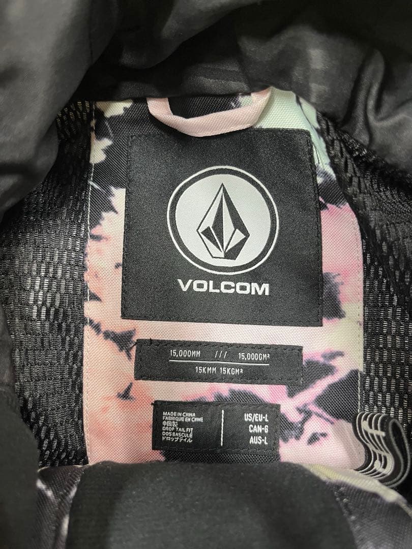 スノーボードウェア　上下セット　VOLCOM ユニセックス(新品)