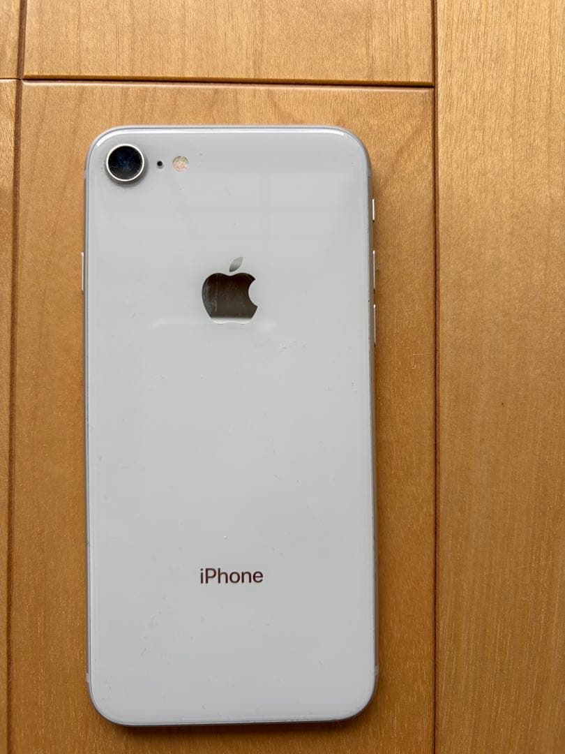 iPhone8スマートフォン本体